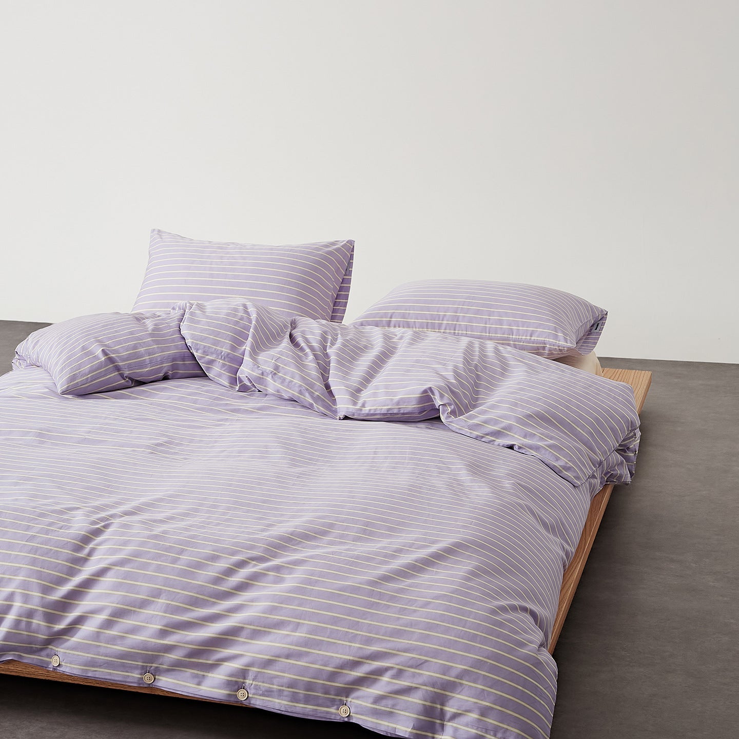 Henry Striped Buttoned Bedding Set / Coffee