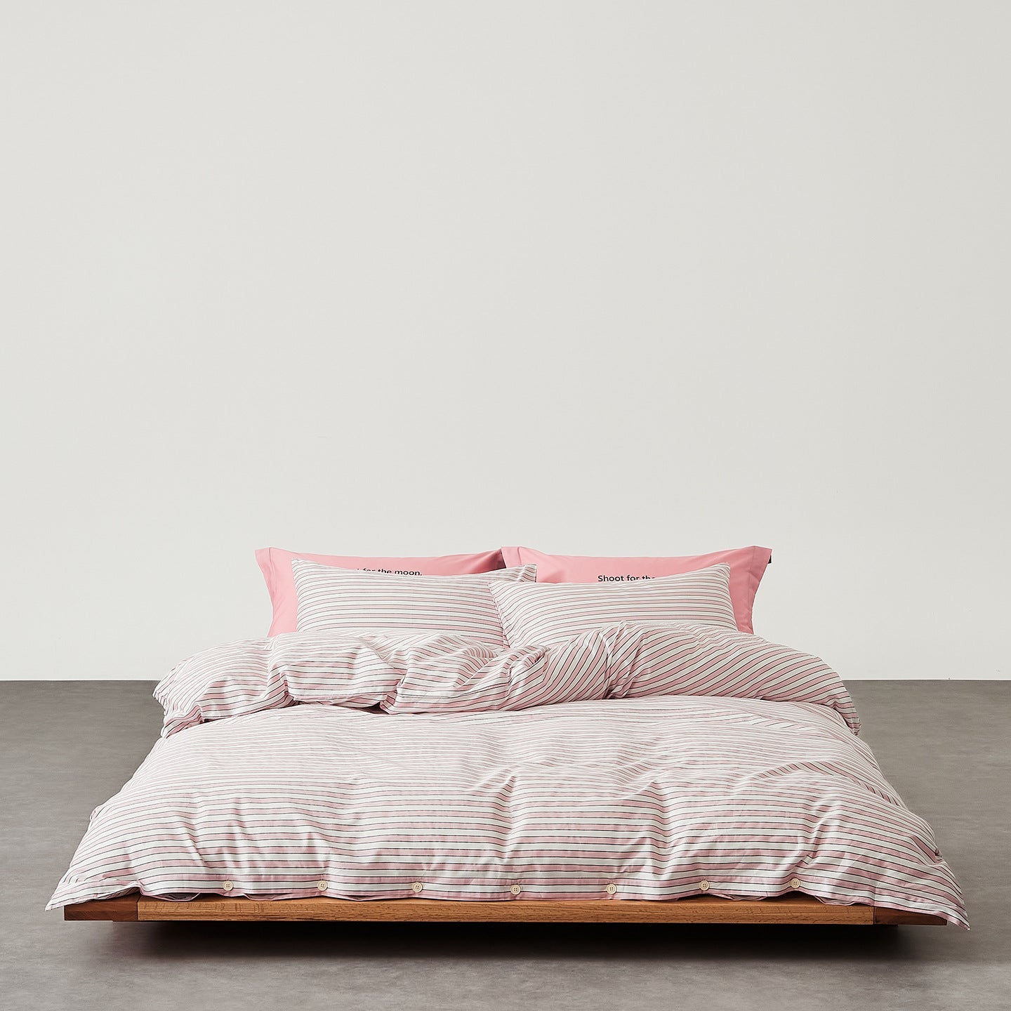 Henry Striped Buttoned Bedding Set / Coffee