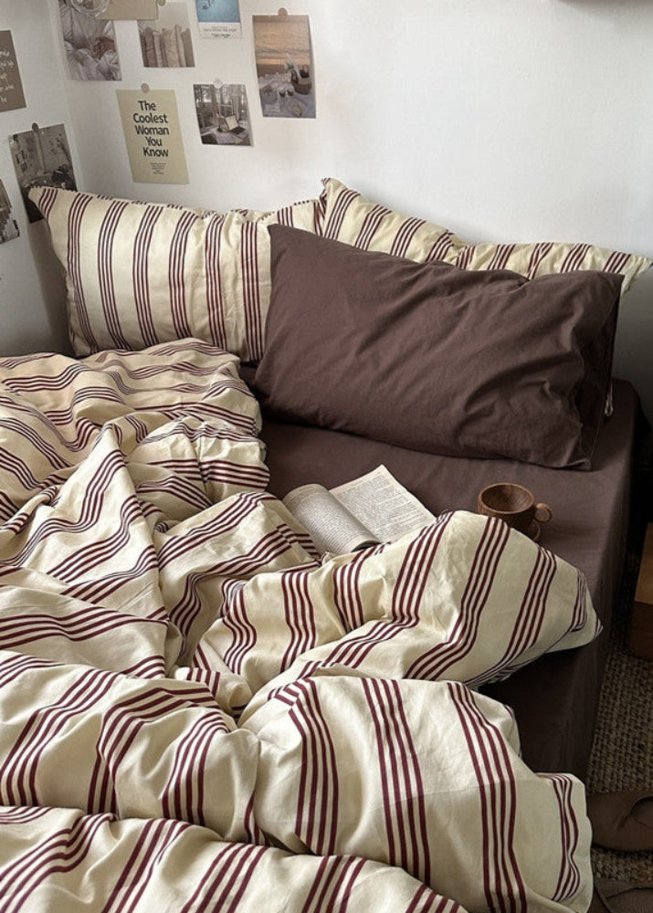 Liam Striped Bedding Set / Brown