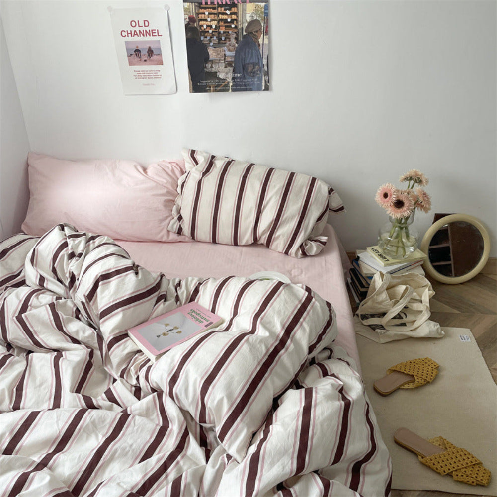 Liam Striped Bedding Set / Brown