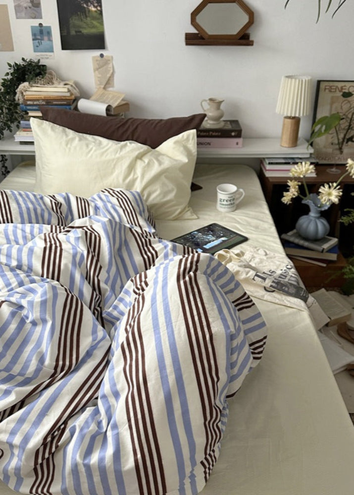 Liam Striped Bedding Set / Brown