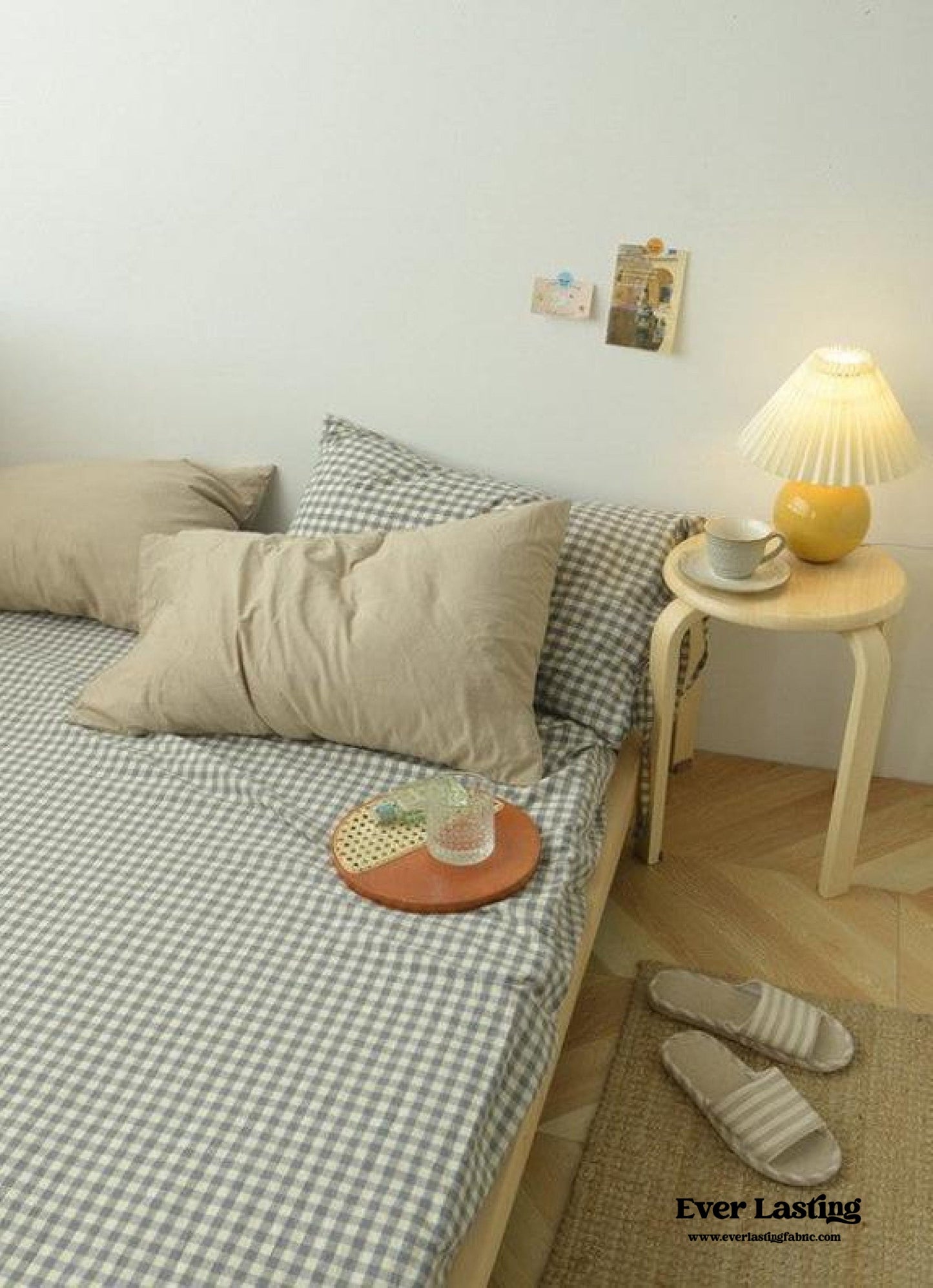Checkered Bedding Set / Caramel Brown