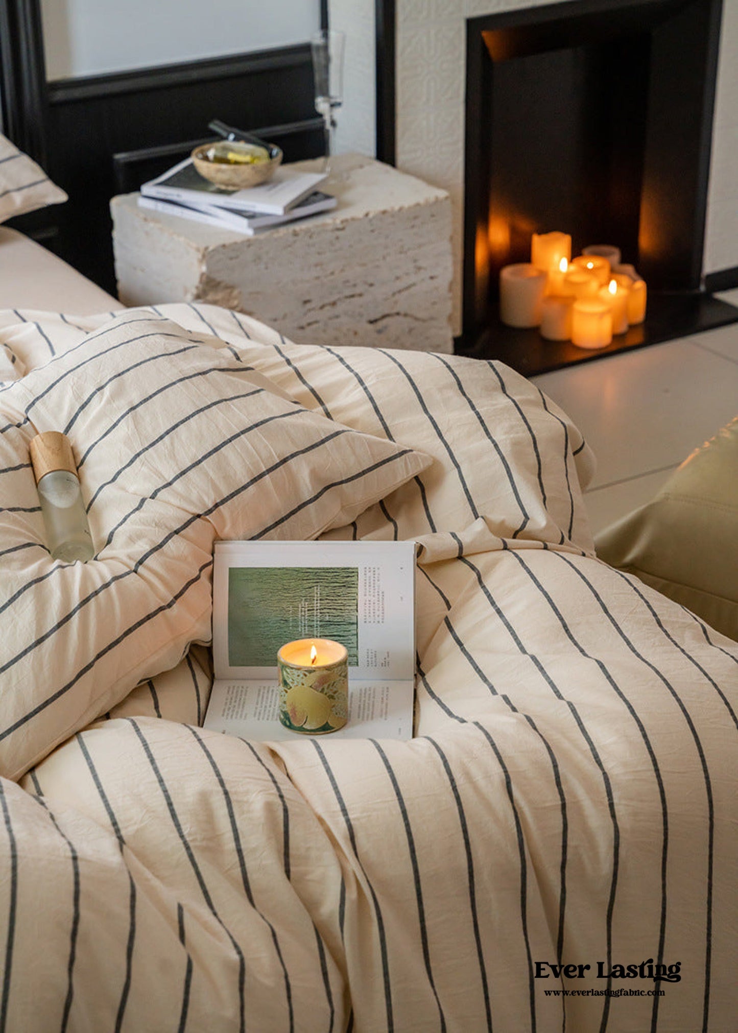 Minimalist Vertical Stripe Bow Ties Bedding Set / Beige Custard