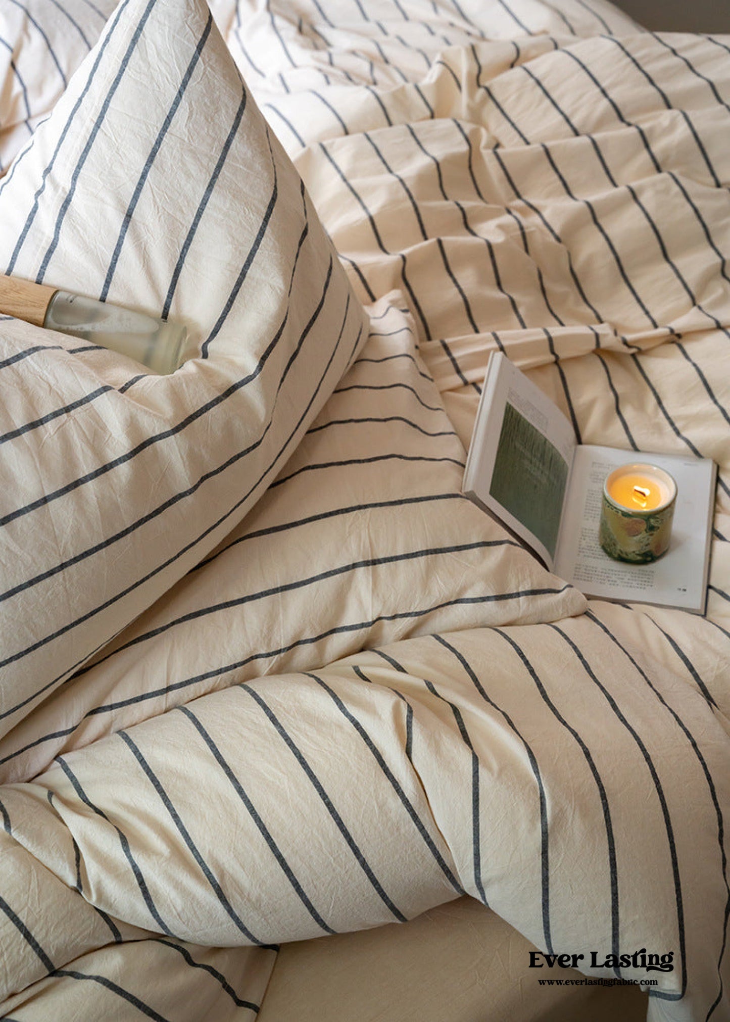 Minimalist Vertical Stripe Bow Ties Bedding Set / Beige Custard