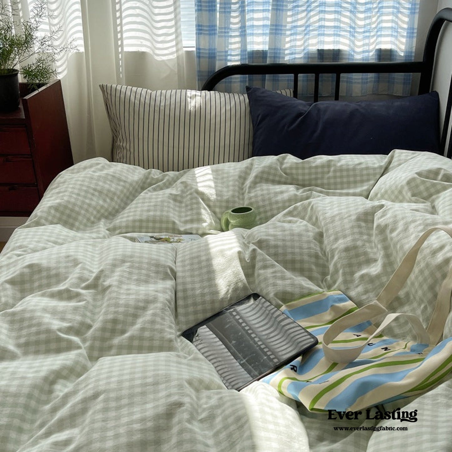 Mixed Gingham Striped Bedding Set / Black