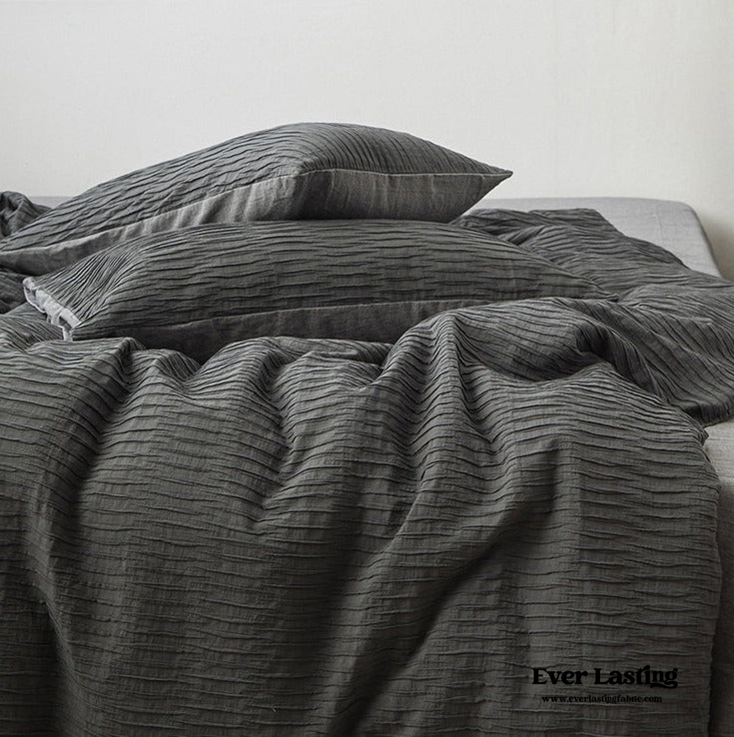 Neutral Bedding Set / Gray