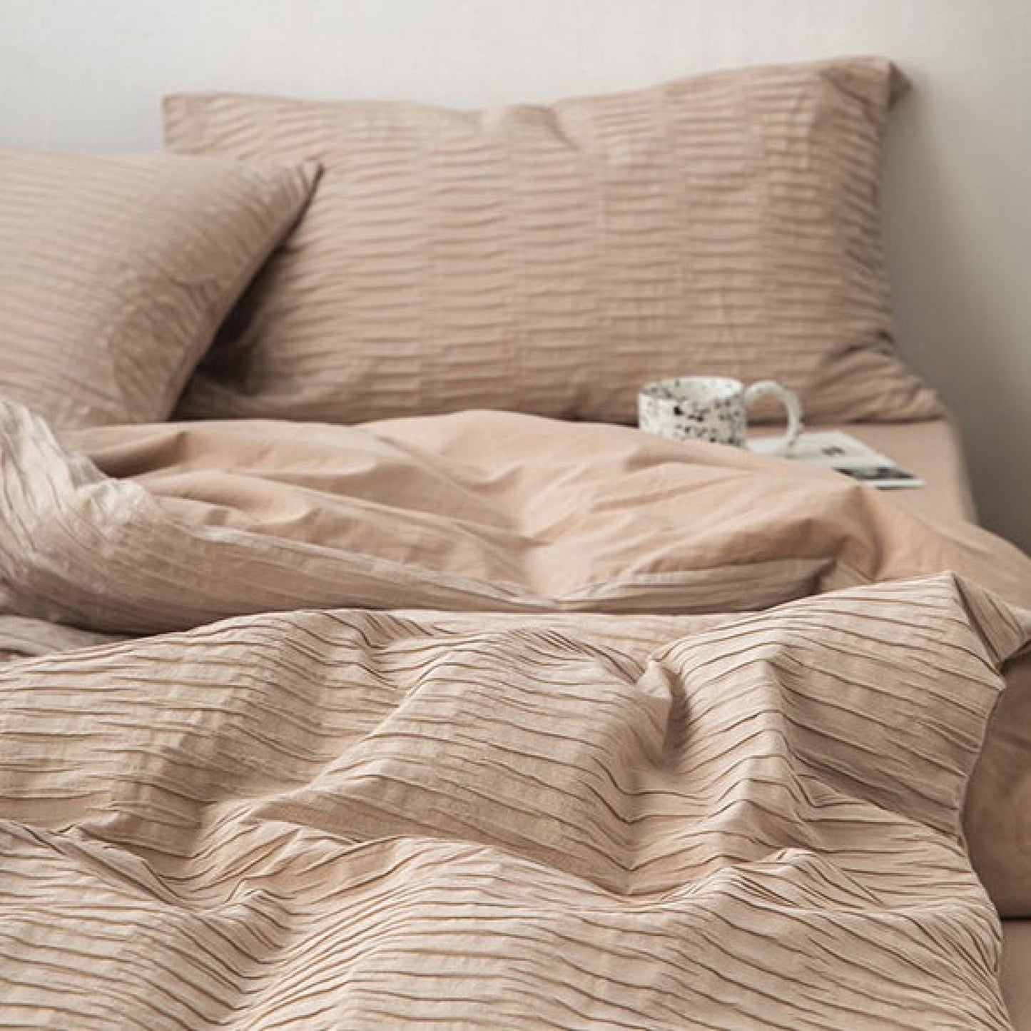 Neutral Bedding Set / Gray