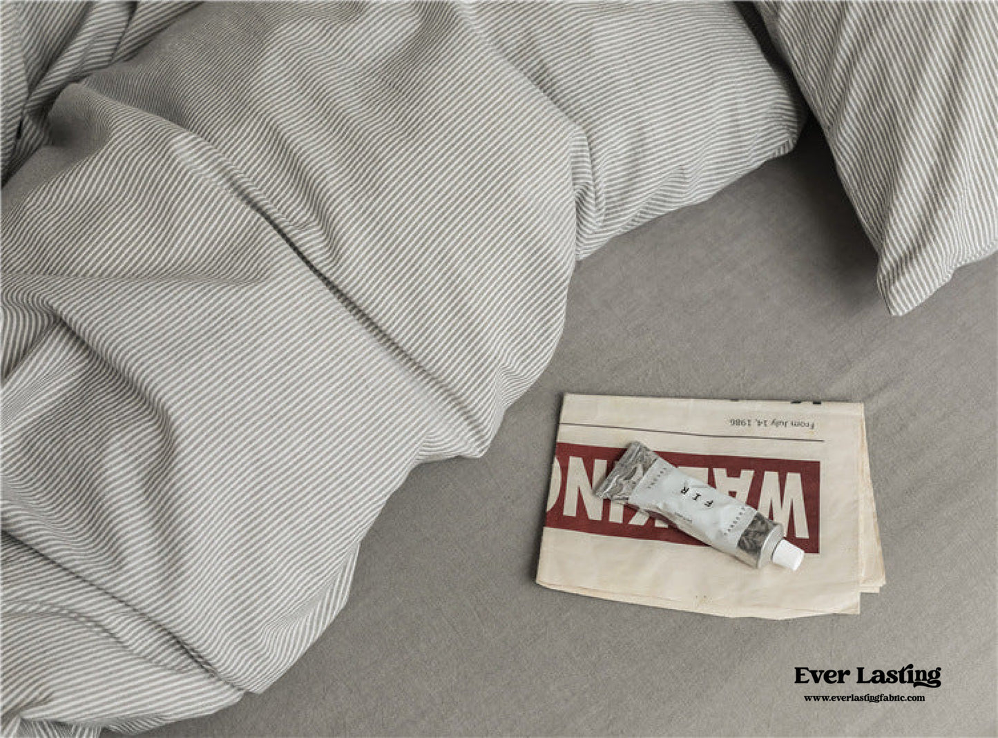 Thin Stripe Bedding Set / Gray