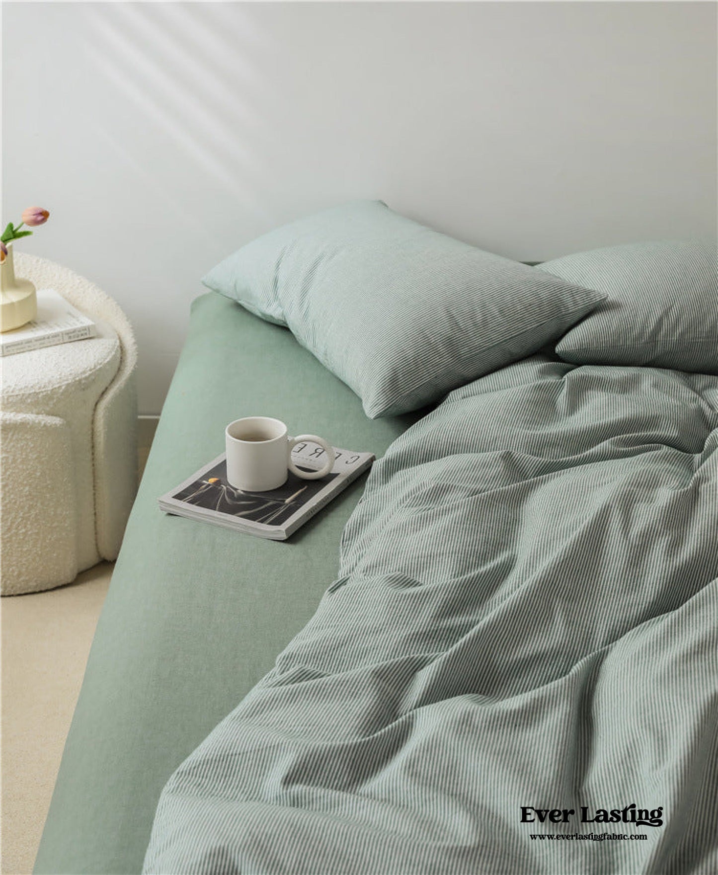 Thin Stripe Bedding Set / Gray