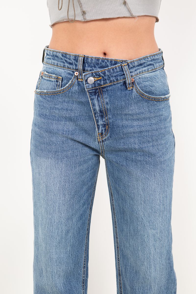 Dual Accent High Rise Straight Leg Jeans