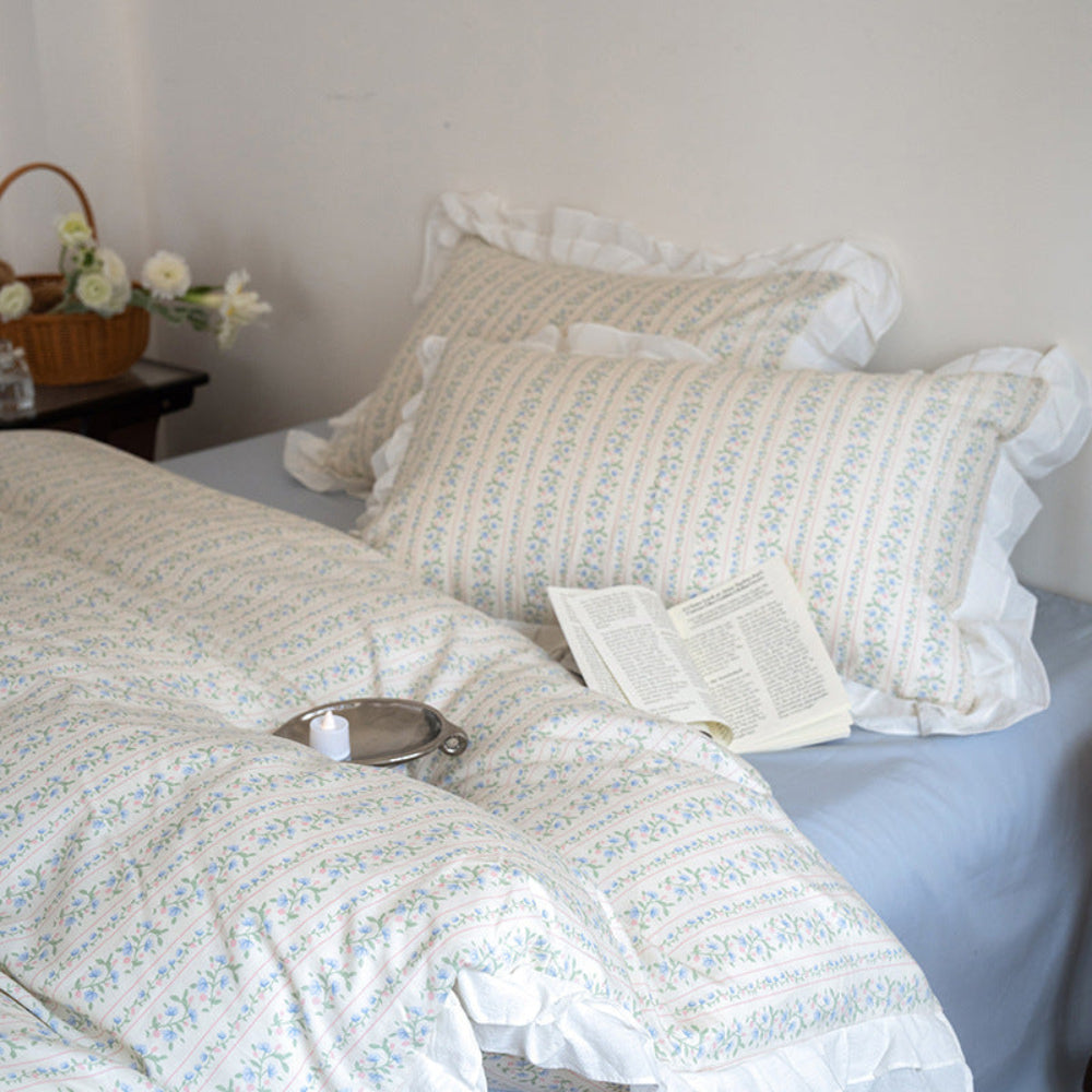 Annie Lace Ruffle Floral Bedding Set / Cream Blue