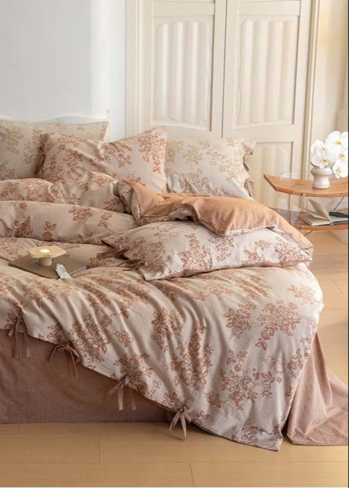 Bonnie Ribbon Bow Tie Floral Bedding Set / Brown
