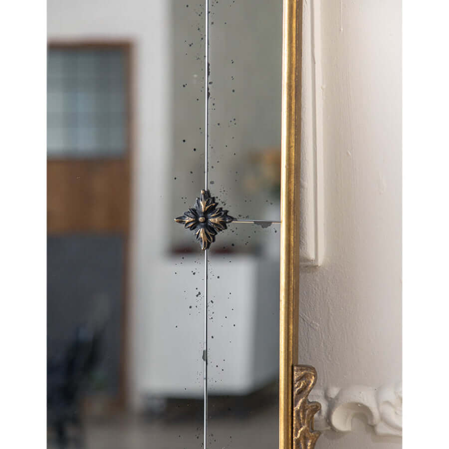 Vintage Arched Wall Mirror with Antique Gold Frame and Floral Detailing