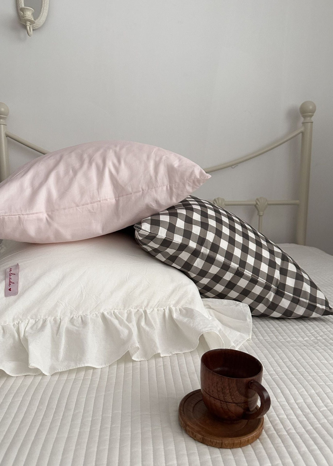 Ella Pure Cotton Pillowcases / Brown