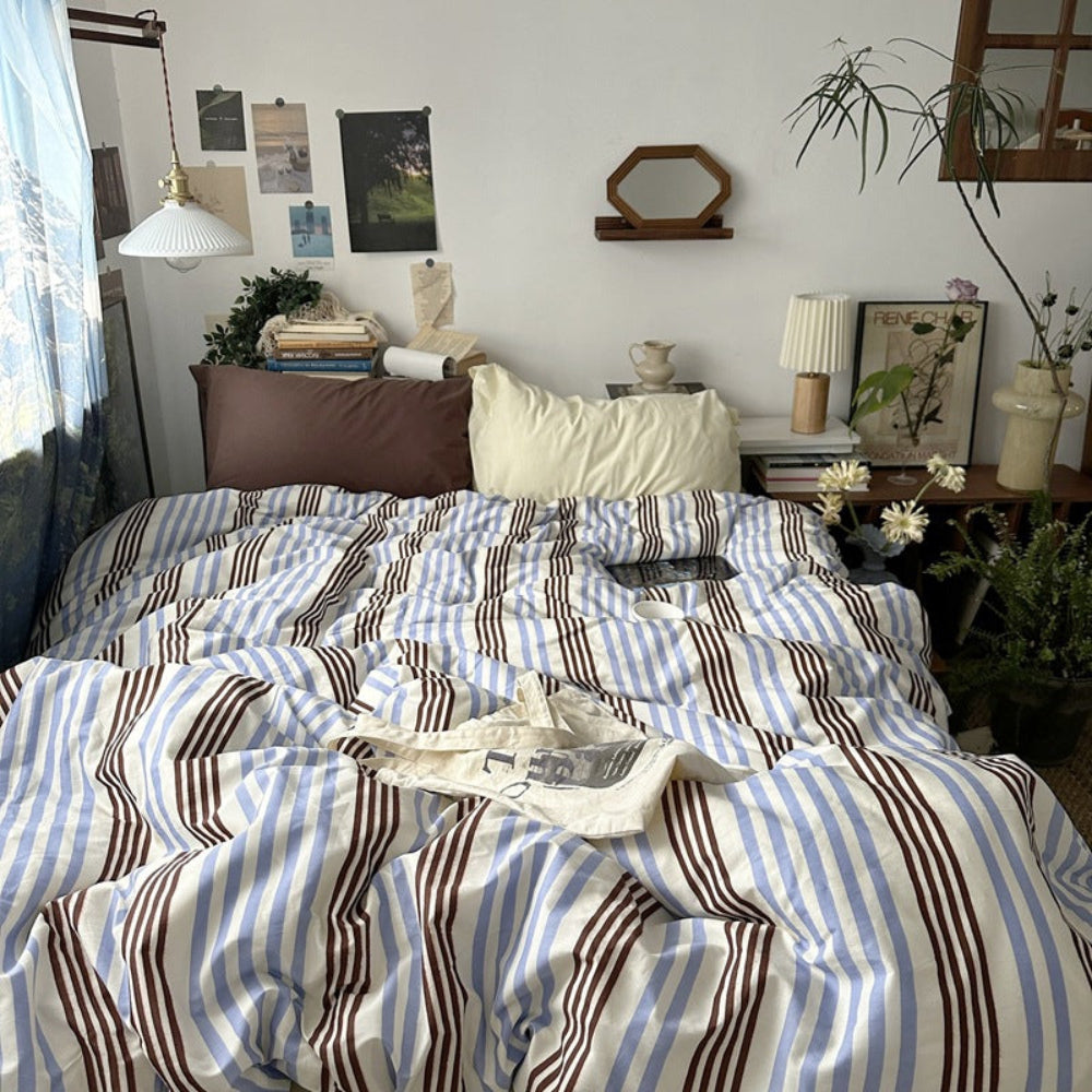 Liam Striped Bedding Set / Brown