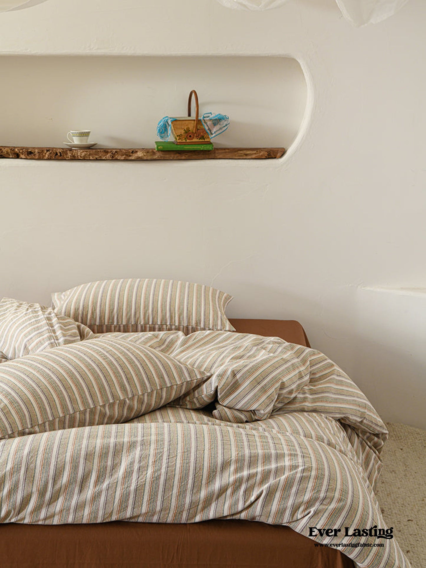 Clara Vintage Minimalist Striped Bedding Set / Brown