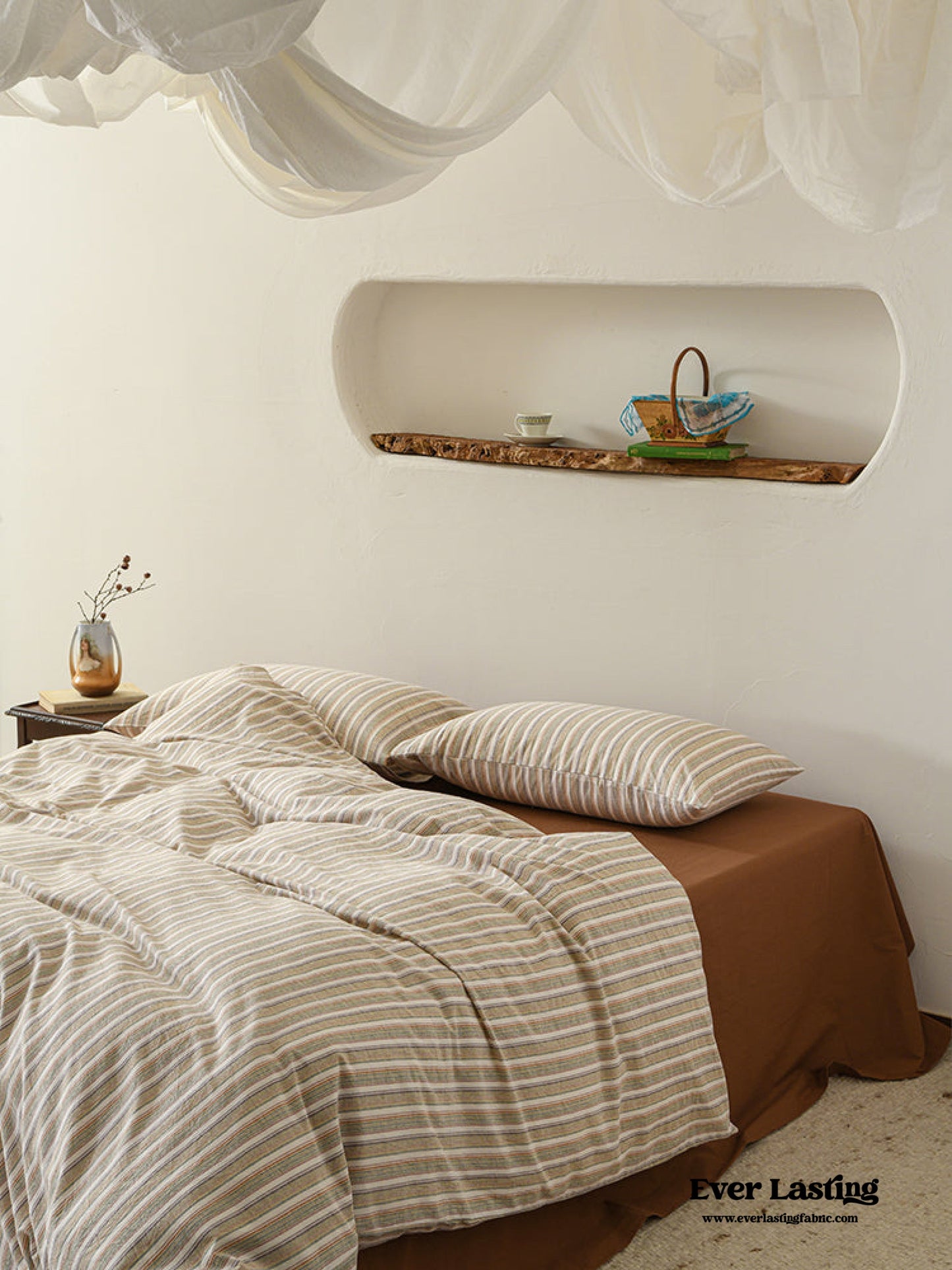 Clara Vintage Minimalist Striped Bedding Set / Brown