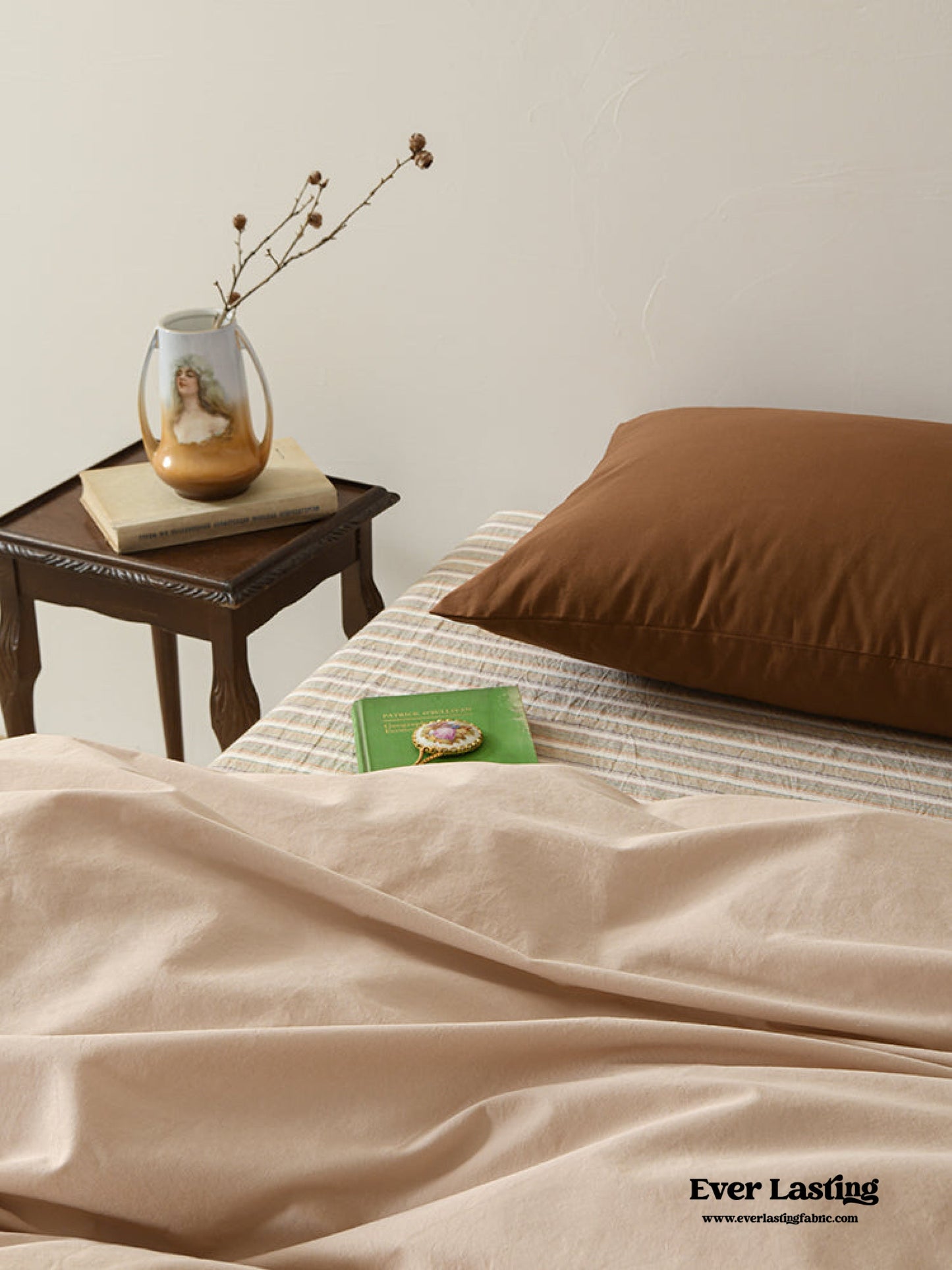 Clara Vintage Minimalist Striped Bedding Set / Brown
