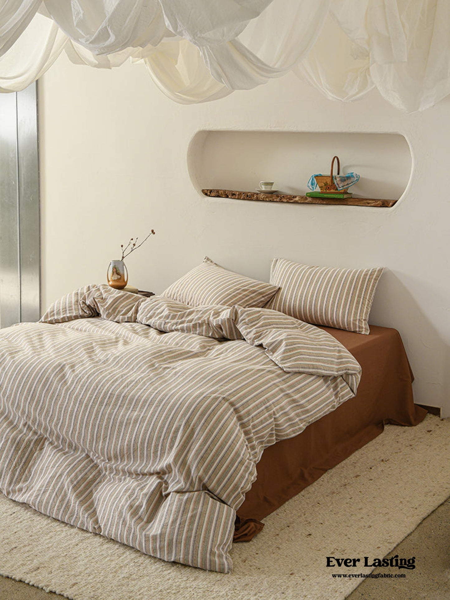 Clara Vintage Minimalist Striped Bedding Set / Brown