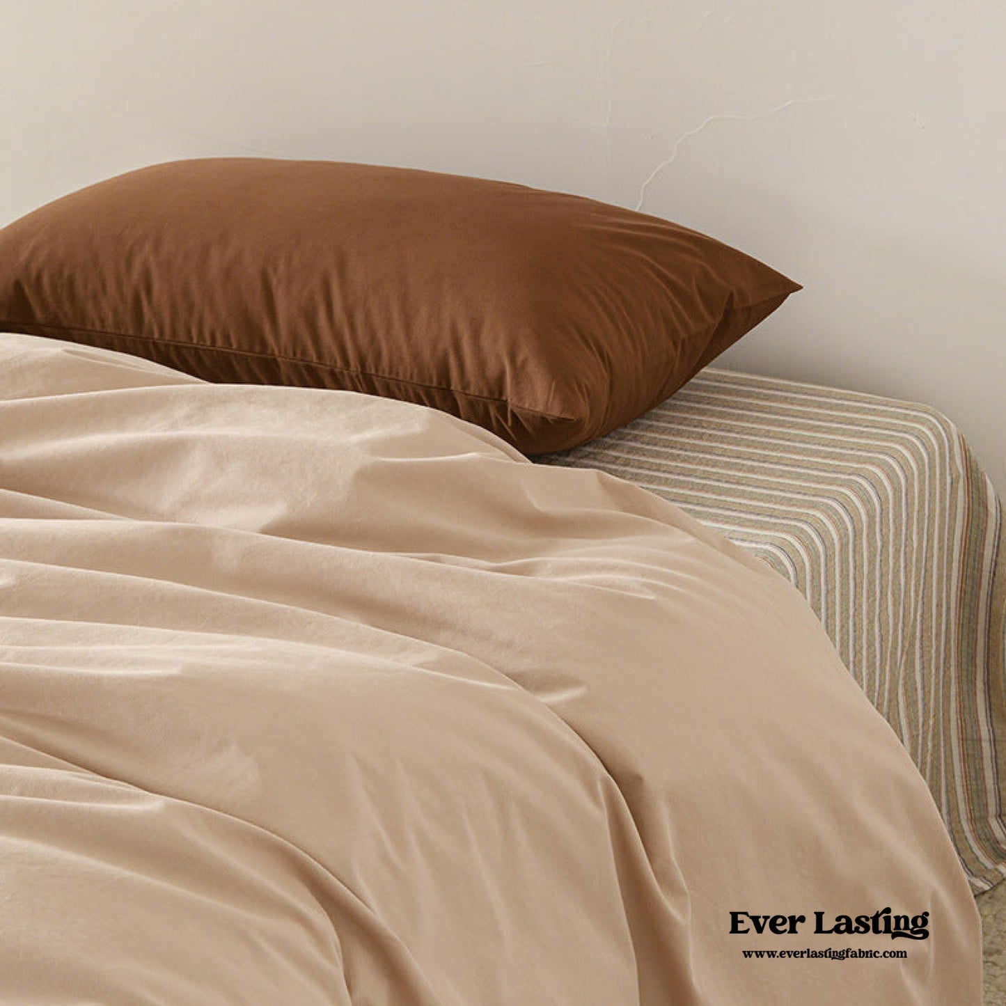 Clara Vintage Minimalist Striped Bedding Set / Pink