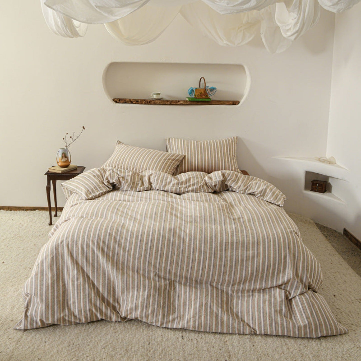 Clara Vintage Minimalist Striped Bedding Set / Pink