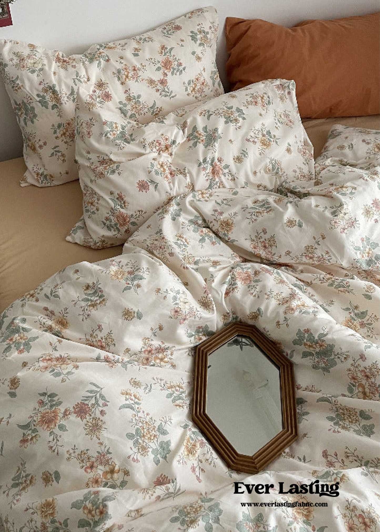 Cottage Floral Bedding Set / Lilac Purple