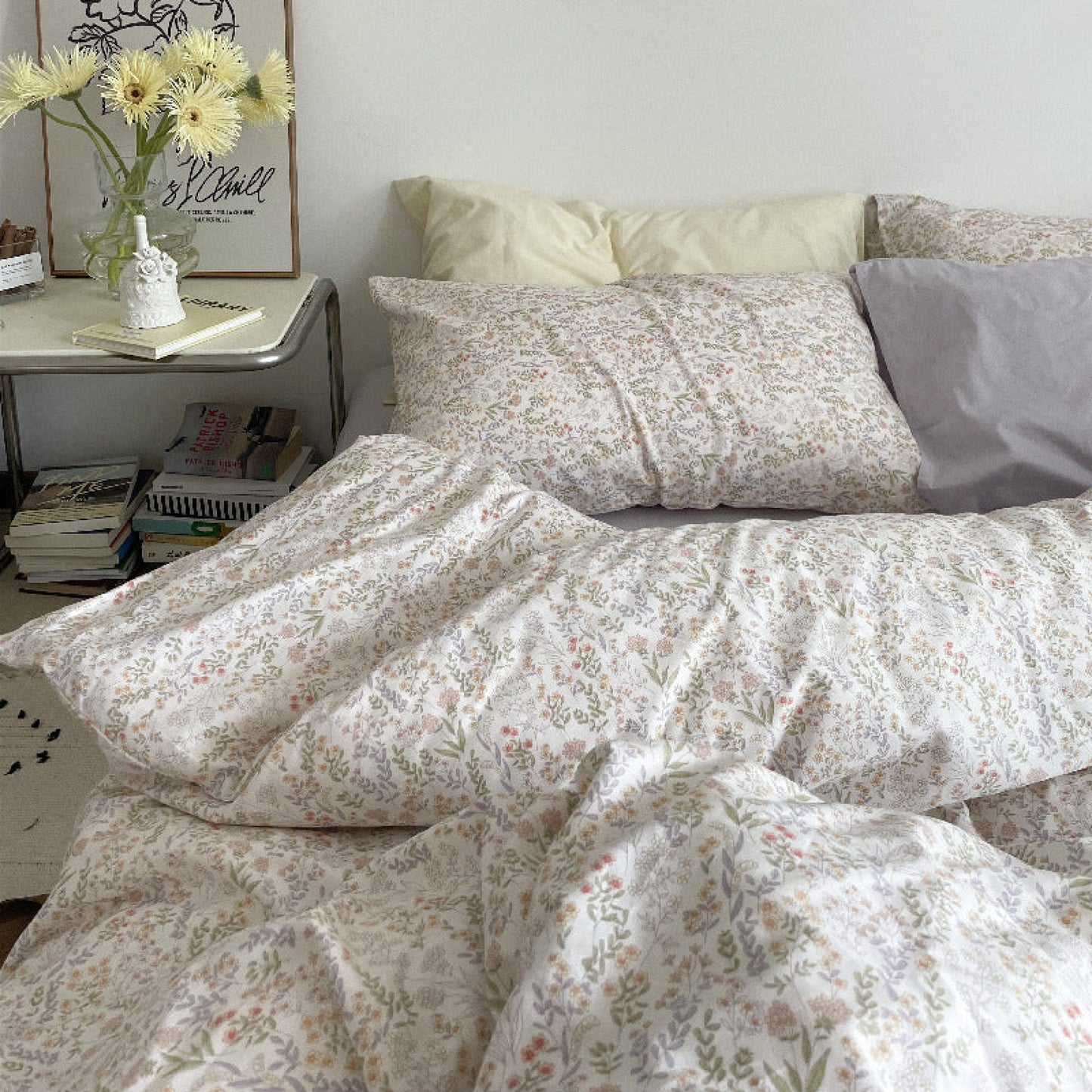 Cottage Floral Bedding Set / Lilac Purple