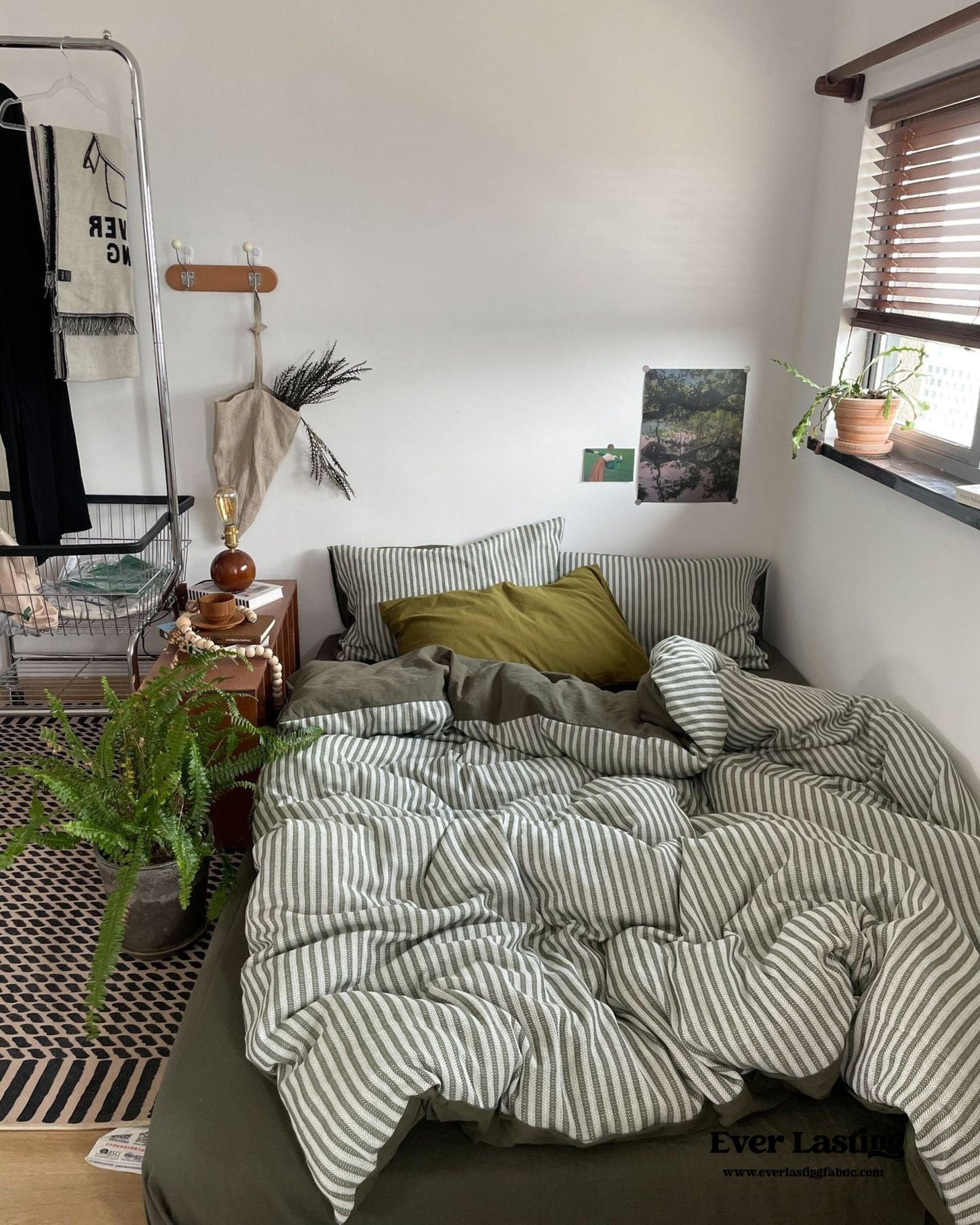 Moss Green Striped Jacquard Bedding Set