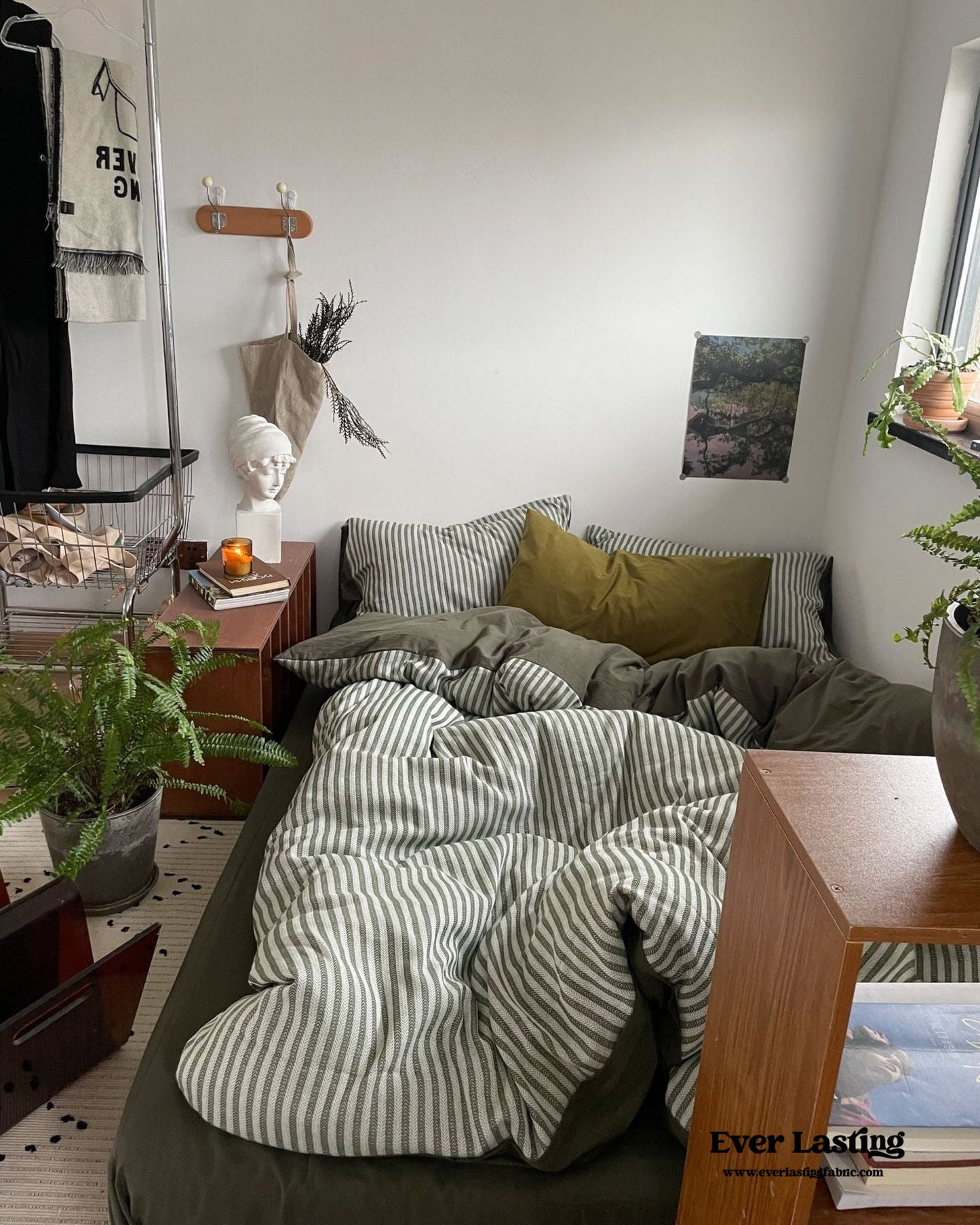 Moss Green Striped Jacquard Bedding Set